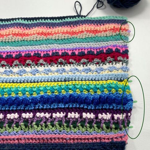 Yarn for Crocheting, Crochet Yarn, Easy Yarn, Beginners Yarn for Crocheting  with Easy-to-See Stitches, Stitch Marker, and Elbow Needle Cotton Yarn for